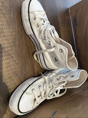 Converse white  High Top Canvas Sneaker